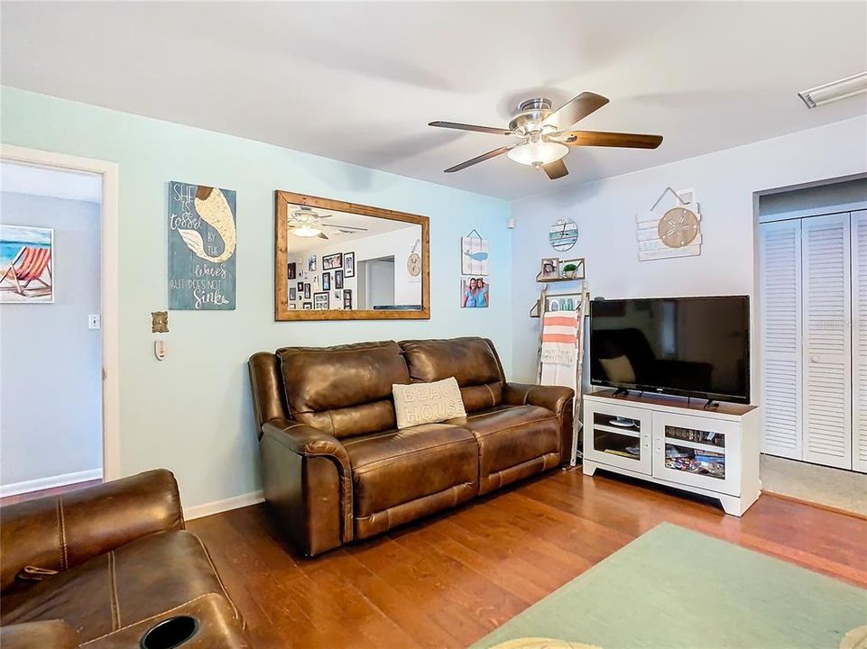 For Sale: $490,000 (3 beds, 2 baths, 1695 Square Feet)