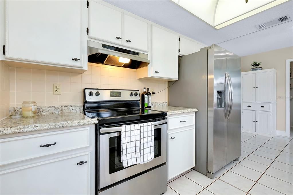 For Sale: $429,000 (2 beds, 2 baths, 1478 Square Feet)