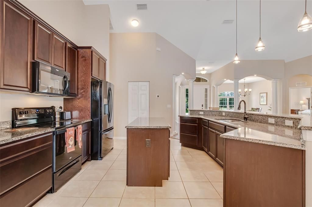 Active With Contract: $3,500 (4 beds, 3 baths, 2652 Square Feet)