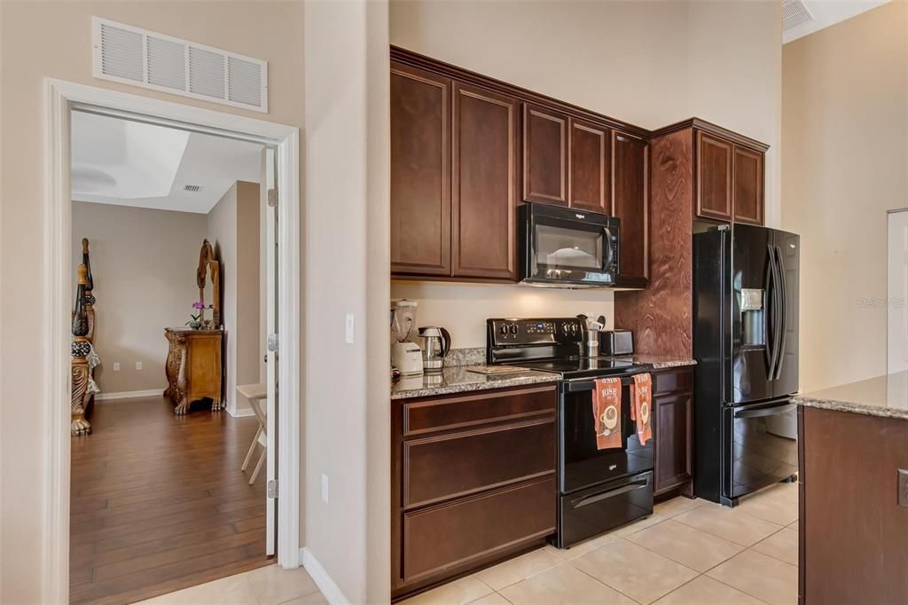 Active With Contract: $3,500 (4 beds, 3 baths, 2652 Square Feet)