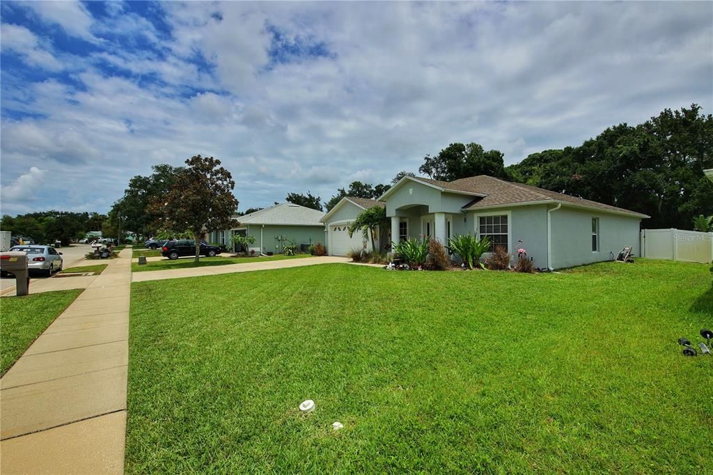 For Sale: $475,000 (3 beds, 2 baths, 1734 Square Feet)