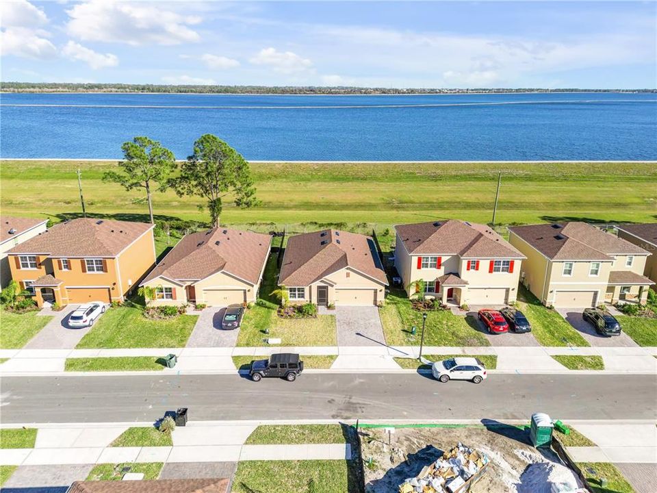 For Sale: $375,000 (3 beds, 2 baths, 1707 Square Feet)