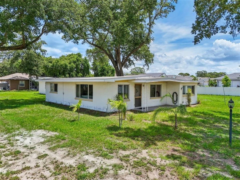 For Sale: $675,000 (3 beds, 2 baths, 1416 Square Feet)