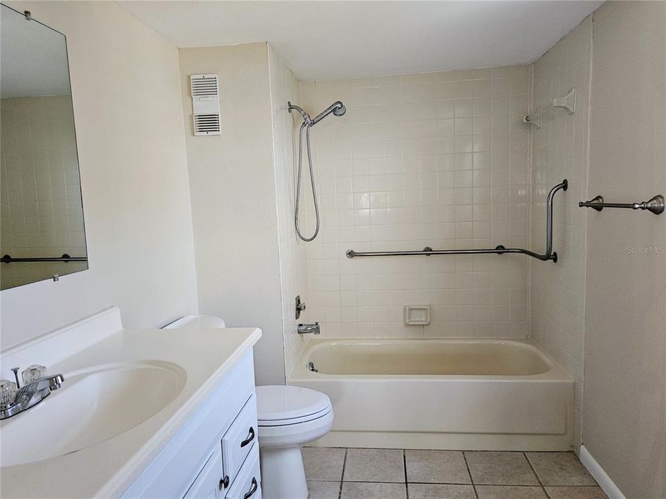 For Rent: $2,500 (2 beds, 2 baths, 1180 Square Feet)