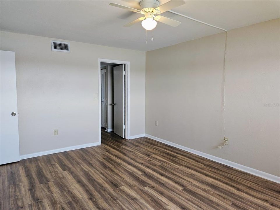 For Rent: $2,500 (2 beds, 2 baths, 1180 Square Feet)