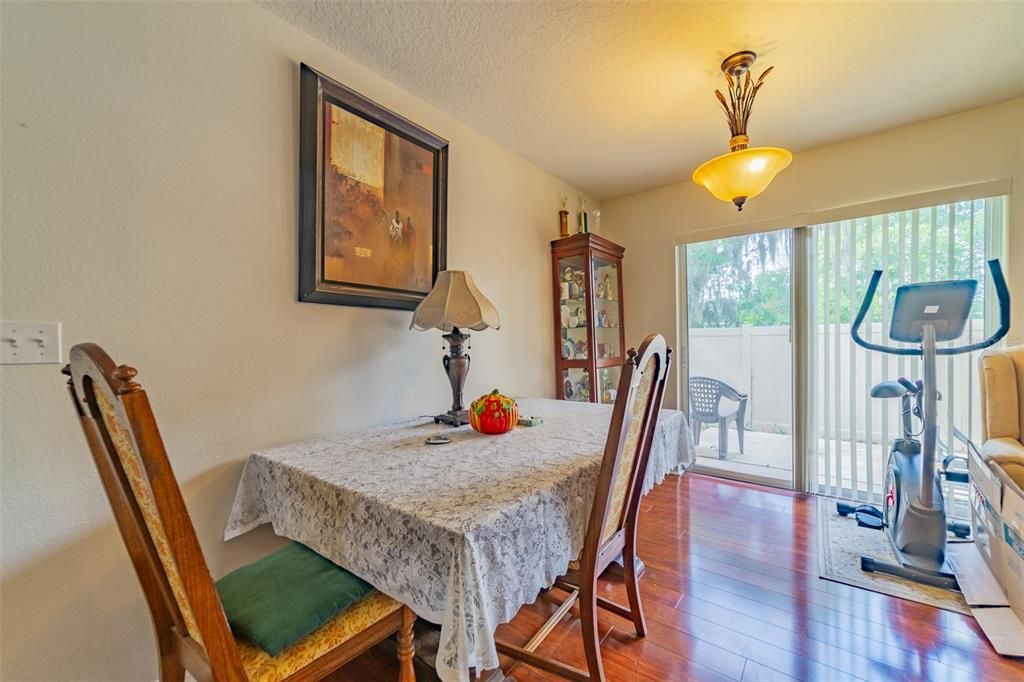 For Sale: $247,500 (2 beds, 2 baths, 1386 Square Feet)