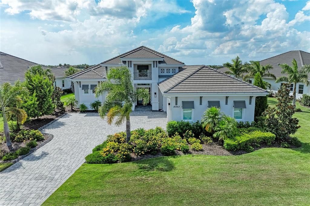 Recently Sold: $1,975,000 (4 beds, 4 baths, 3054 Square Feet)