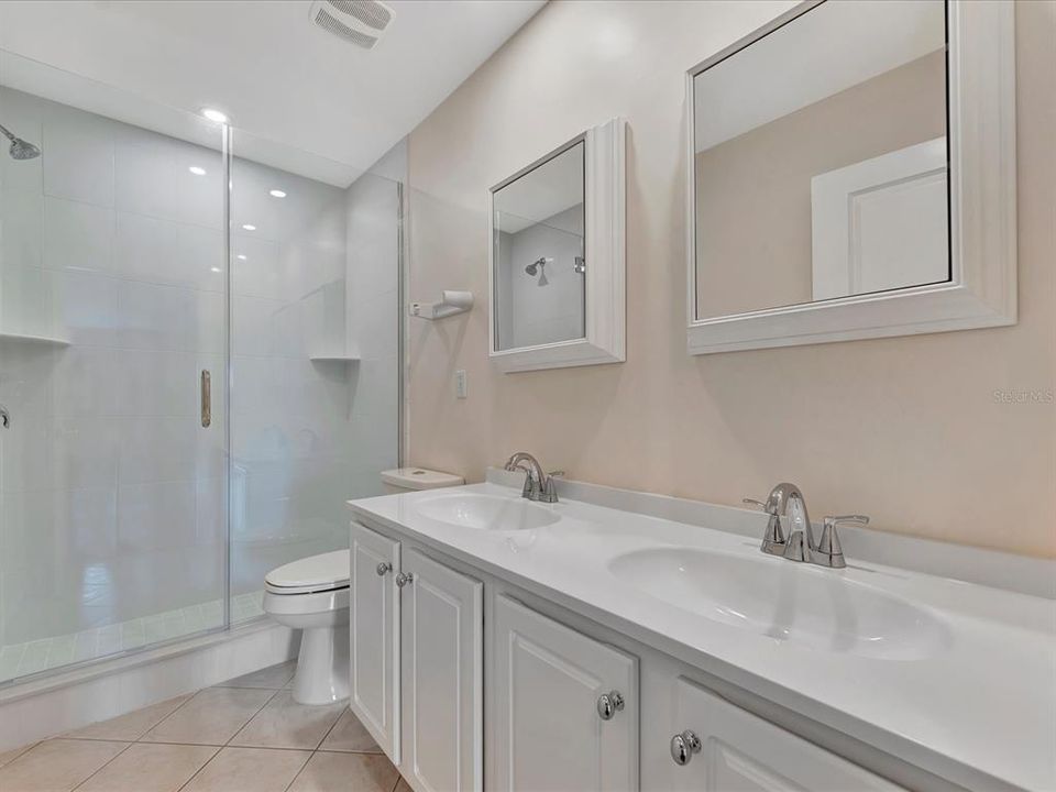 For Sale: $470,000 (3 beds, 2 baths, 2382 Square Feet)