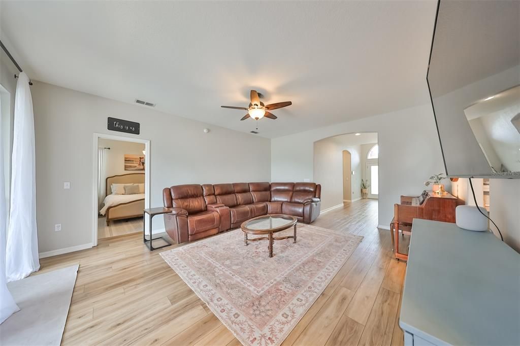 Active With Contract: $429,000 (4 beds, 3 baths, 2031 Square Feet)