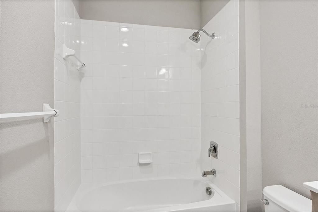 For Sale: $359,000 (2 beds, 2 baths, 1525 Square Feet)