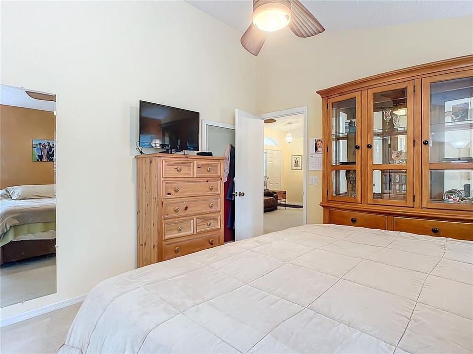 For Sale: $300,000 (3 beds, 2 baths, 1332 Square Feet)