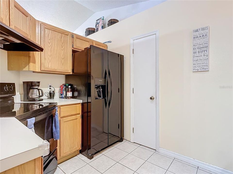 For Sale: $300,000 (3 beds, 2 baths, 1332 Square Feet)