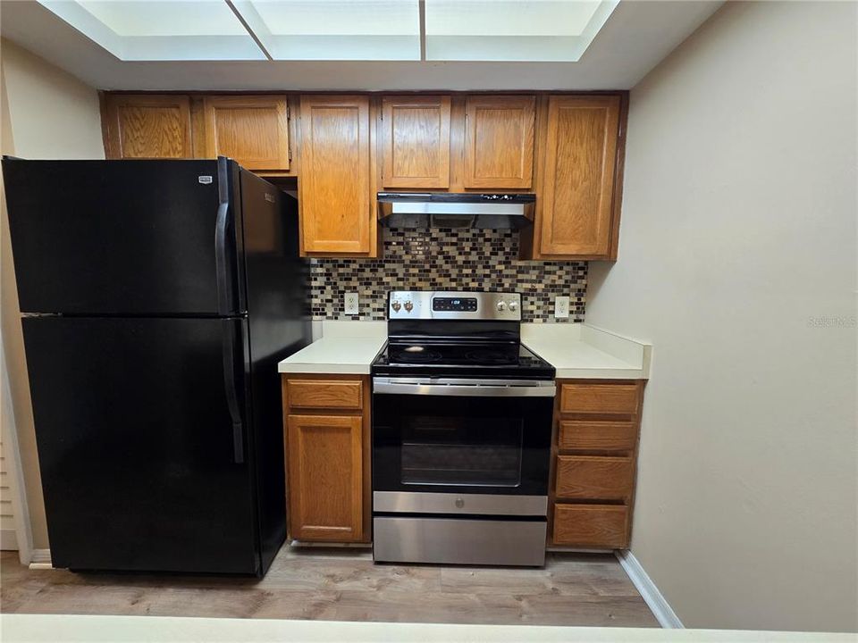 For Sale: $189,900 (2 beds, 1 baths, 1118 Square Feet)