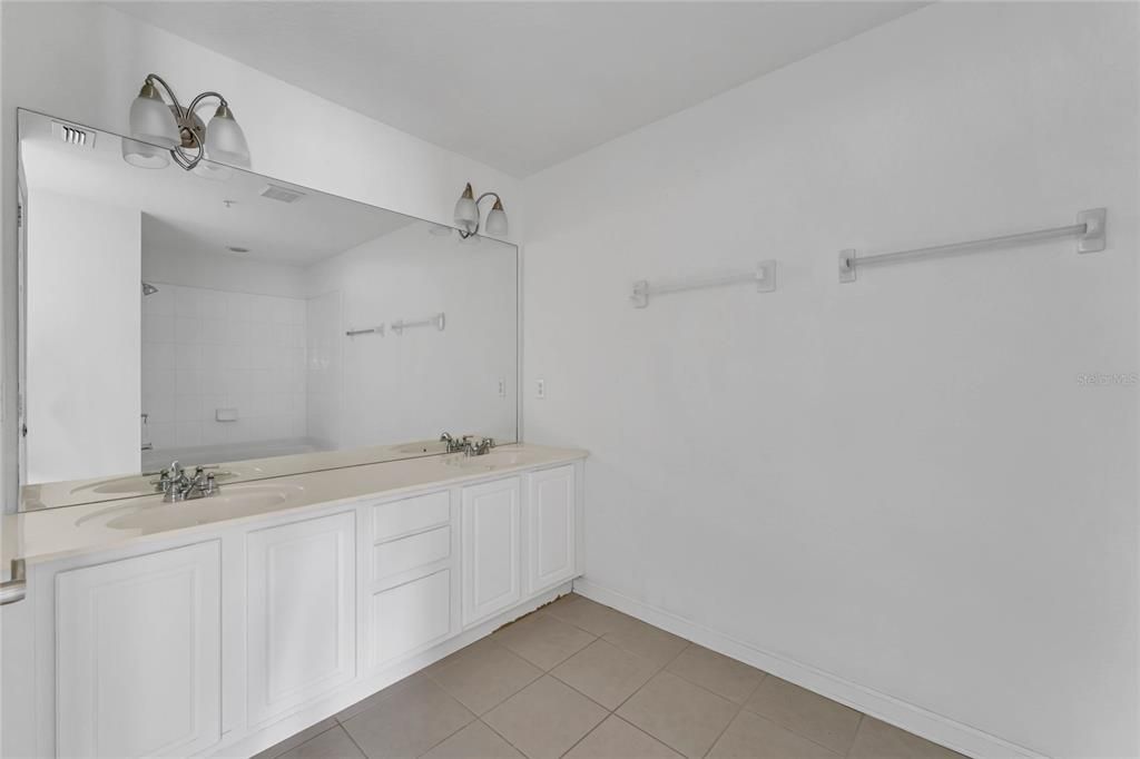 Active With Contract: $425,000 (3 beds, 2 baths, 1672 Square Feet)