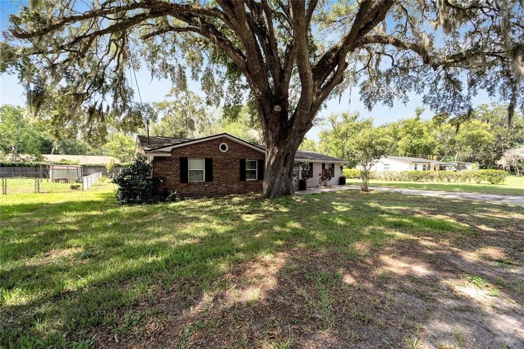 For Sale: $470,000 (4 beds, 2 baths, 1695 Square Feet)