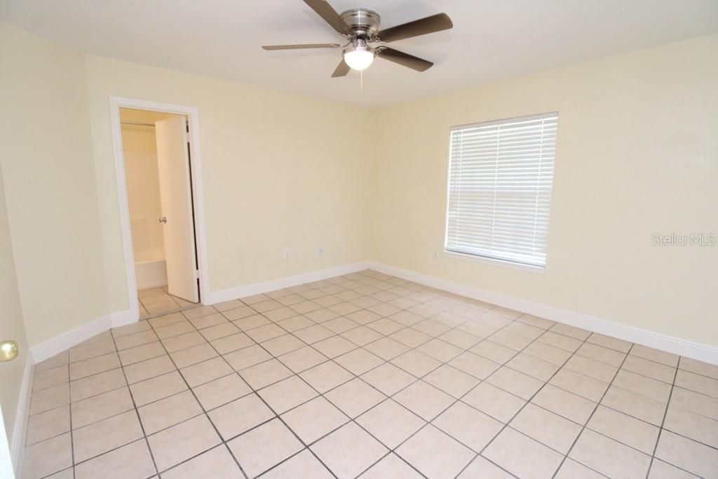 For Rent: $1,700 (3 beds, 2 baths, 1170 Square Feet)
