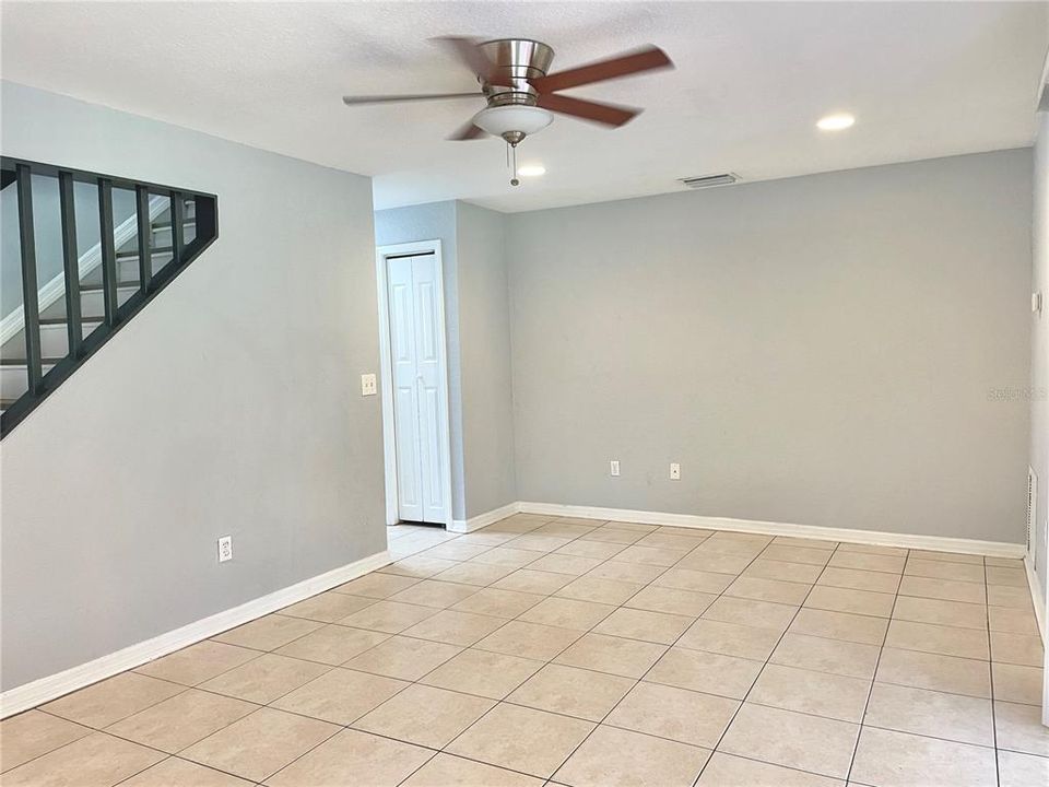 For Sale: $254,900 (2 beds, 2 baths, 1050 Square Feet)