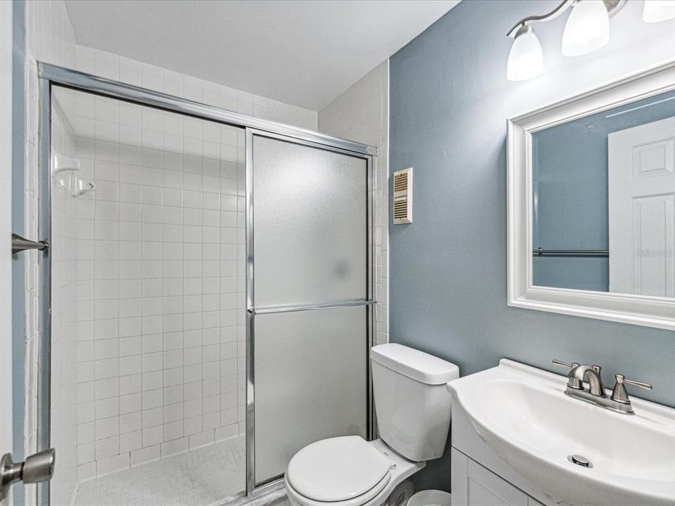 For Sale: $359,000 (2 beds, 2 baths, 1265 Square Feet)