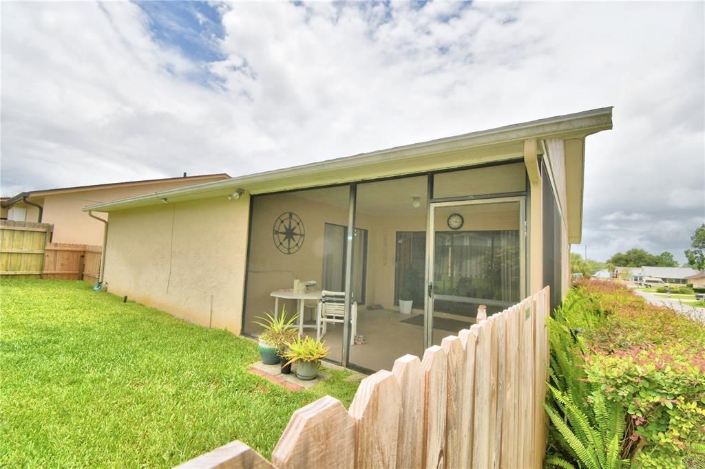 Active With Contract: $249,900 (3 beds, 2 baths, 1313 Square Feet)