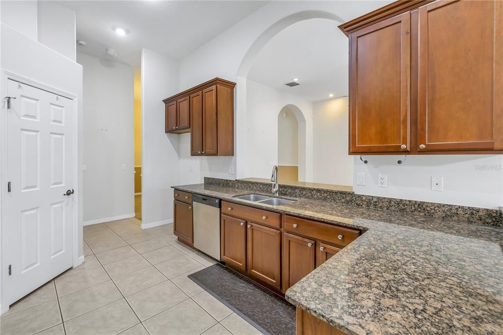 Active With Contract: $445,000 (4 beds, 3 baths, 2665 Square Feet)