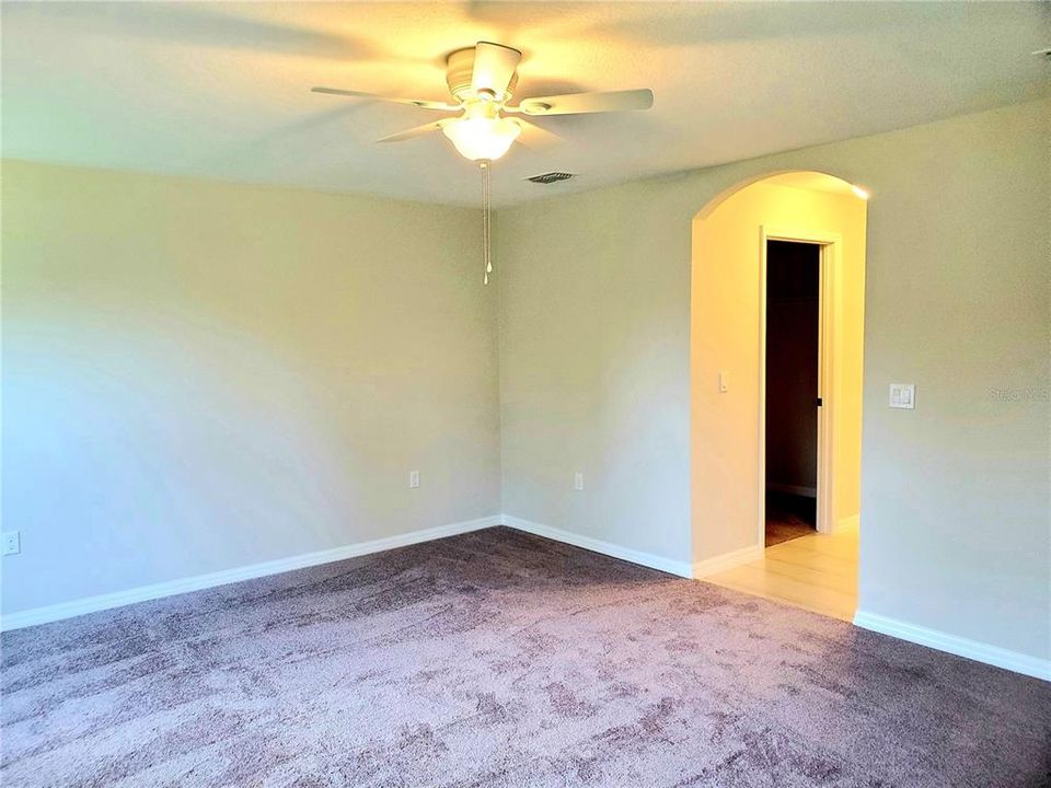 For Rent: $2,300 (4 beds, 2 baths, 2208 Square Feet)