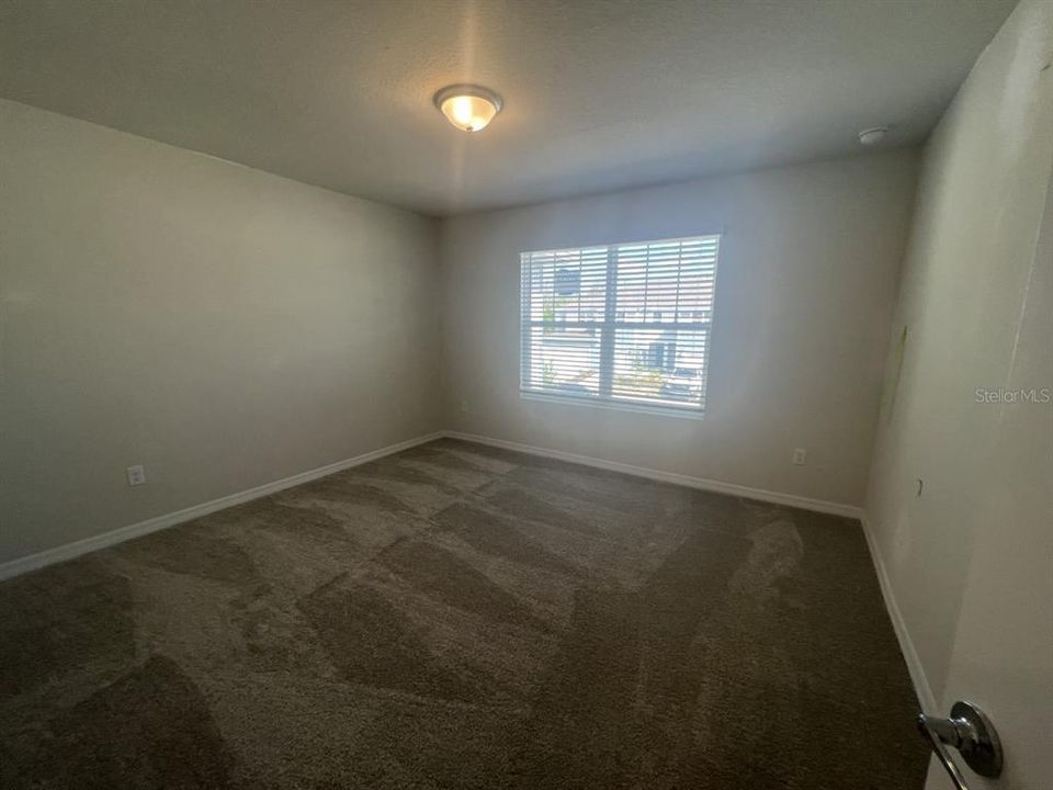 For Rent: $2,400 (3 beds, 2 baths, 1782 Square Feet)