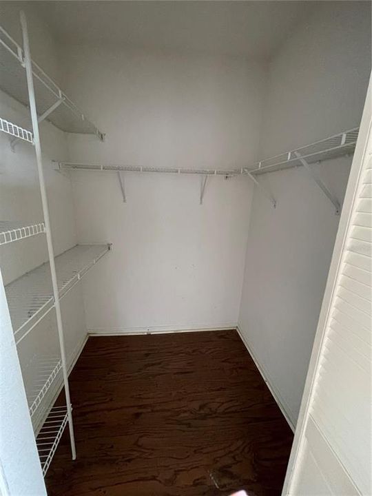 Active With Contract: $1,600 (2 beds, 2 baths, 1064 Square Feet)