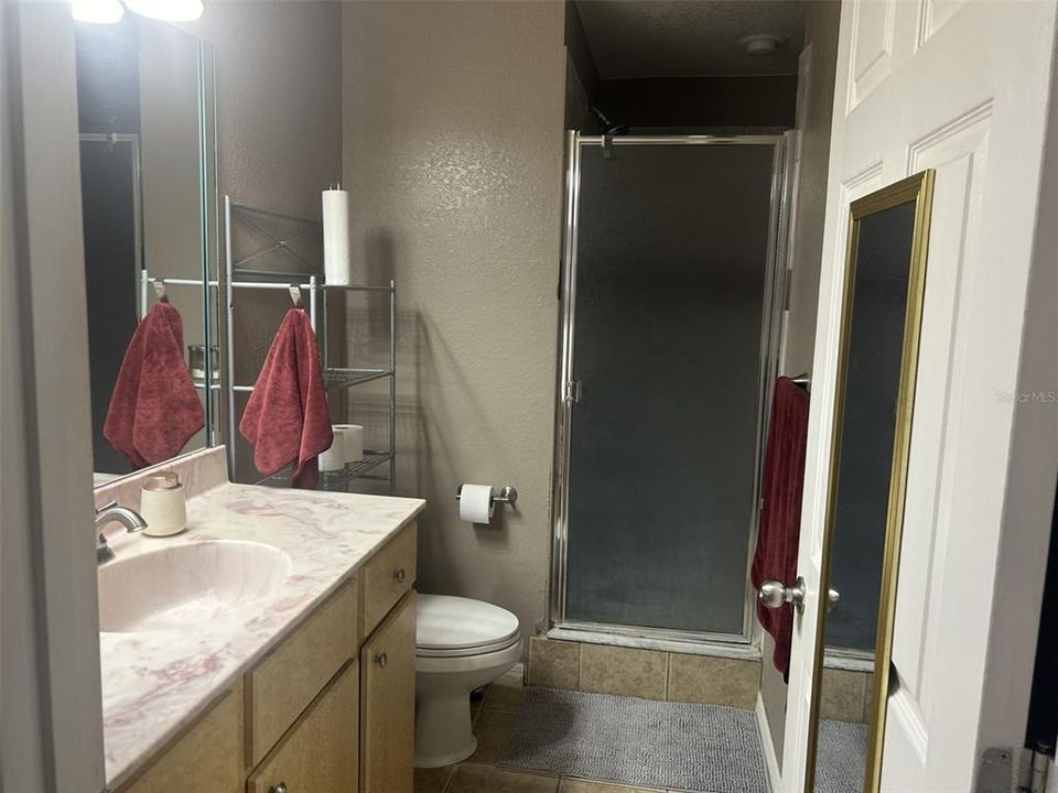 For Rent: $1,900 (2 beds, 2 baths, 1405 Square Feet)