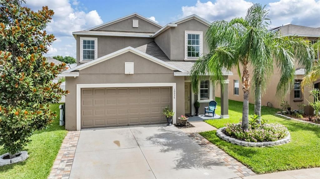 Active With Contract: $440,000 (5 beds, 2 baths, 2511 Square Feet)