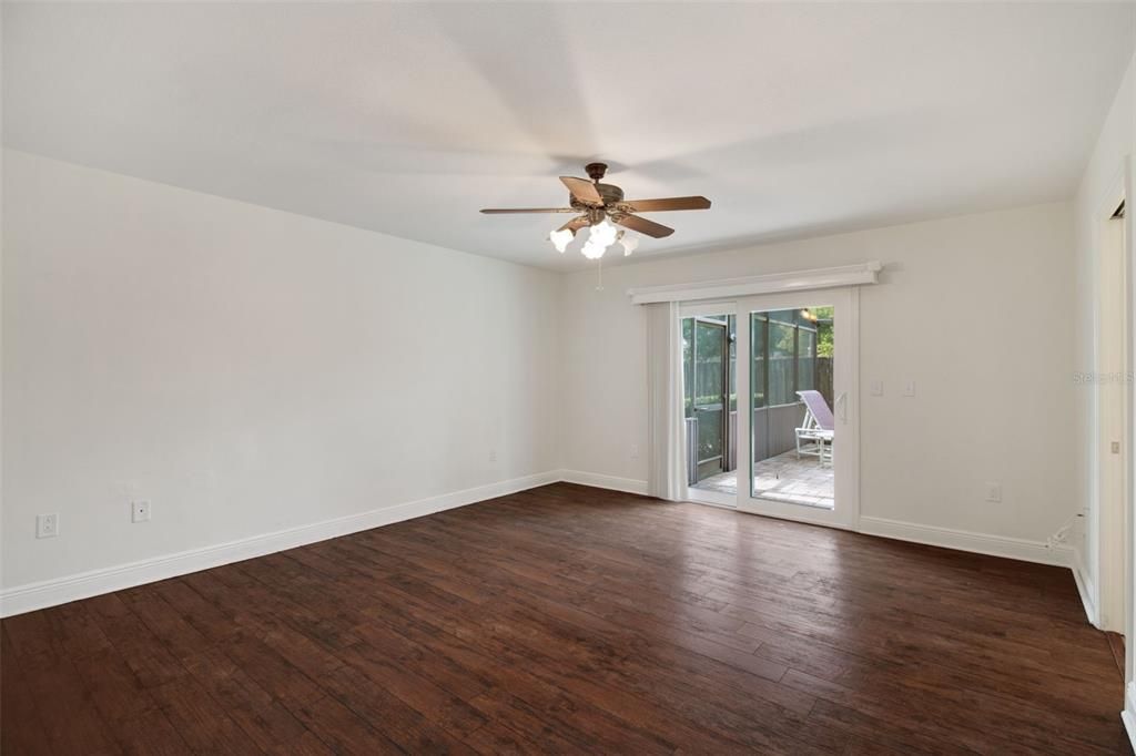 Active With Contract: $425,000 (3 beds, 2 baths, 1847 Square Feet)