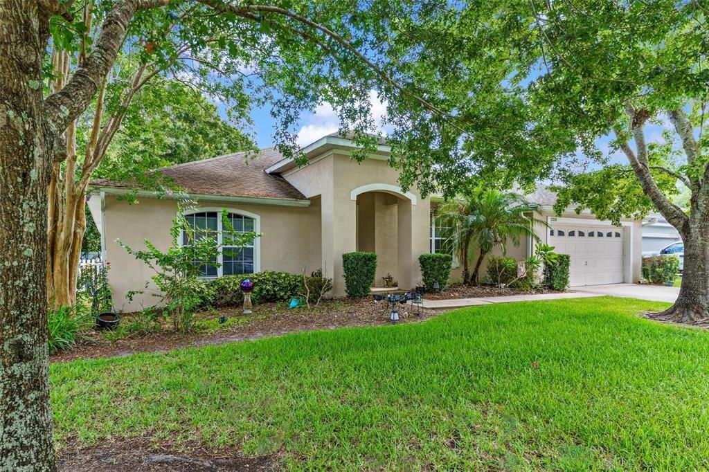 Active With Contract: $410,000 (3 beds, 2 baths, 2138 Square Feet)