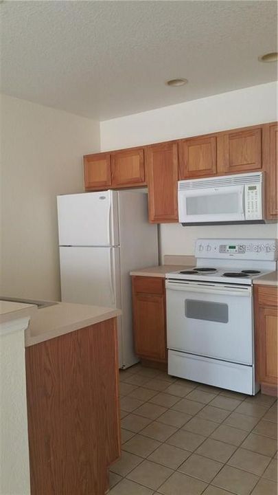 For Rent: $2,150 (3 beds, 2 baths, 1296 Square Feet)