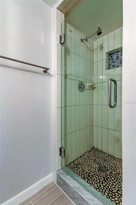 待售: $430,000 (2 贝兹, 2 浴室, 900 平方英尺)