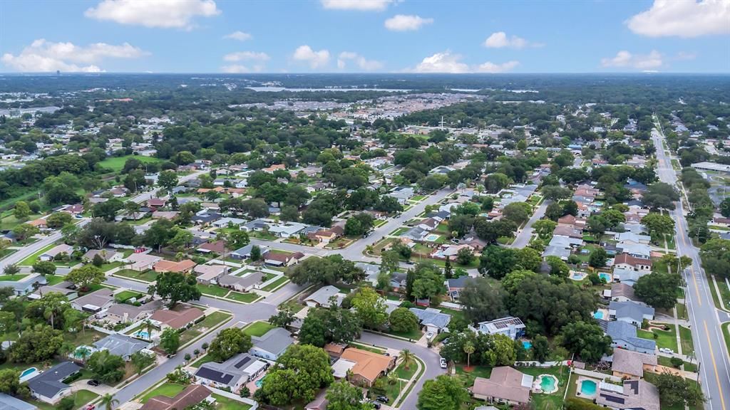 Active With Contract: $318,900 (3 beds, 2 baths, 1606 Square Feet)