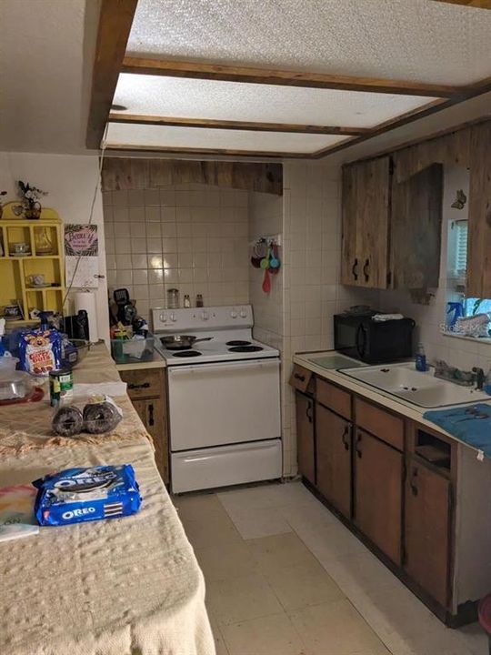 For Sale: $205,000 (0 beds, 0 baths, 1920 Square Feet)