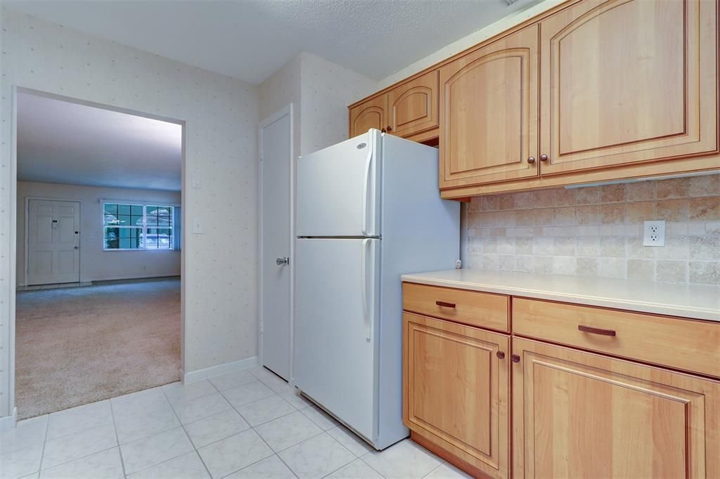 For Sale: $189,000 (2 beds, 1 baths, 1180 Square Feet)