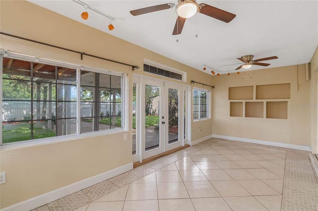 For Sale: $524,500 (4 beds, 2 baths, 2247 Square Feet)