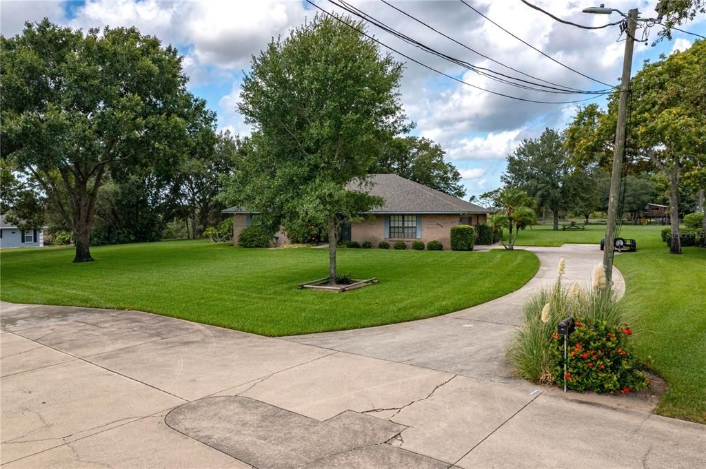 For Sale: $440,000 (3 beds, 2 baths, 1817 Square Feet)