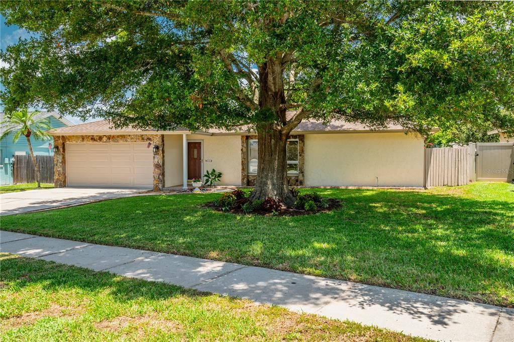 Active With Contract: $509,000 (3 beds, 2 baths, 1478 Square Feet)