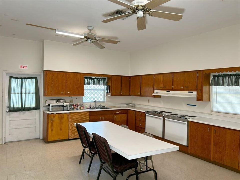 For Sale: $629,900 (2 beds, 1 baths, 6048 Square Feet)