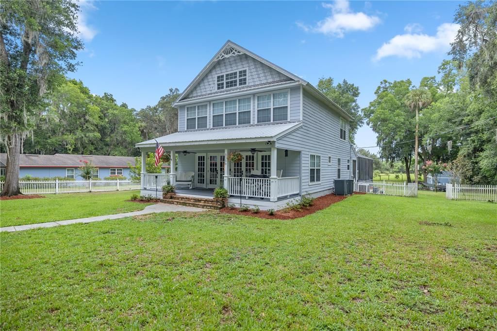 For Sale: $515,000 (3 beds, 2 baths, 2001 Square Feet)