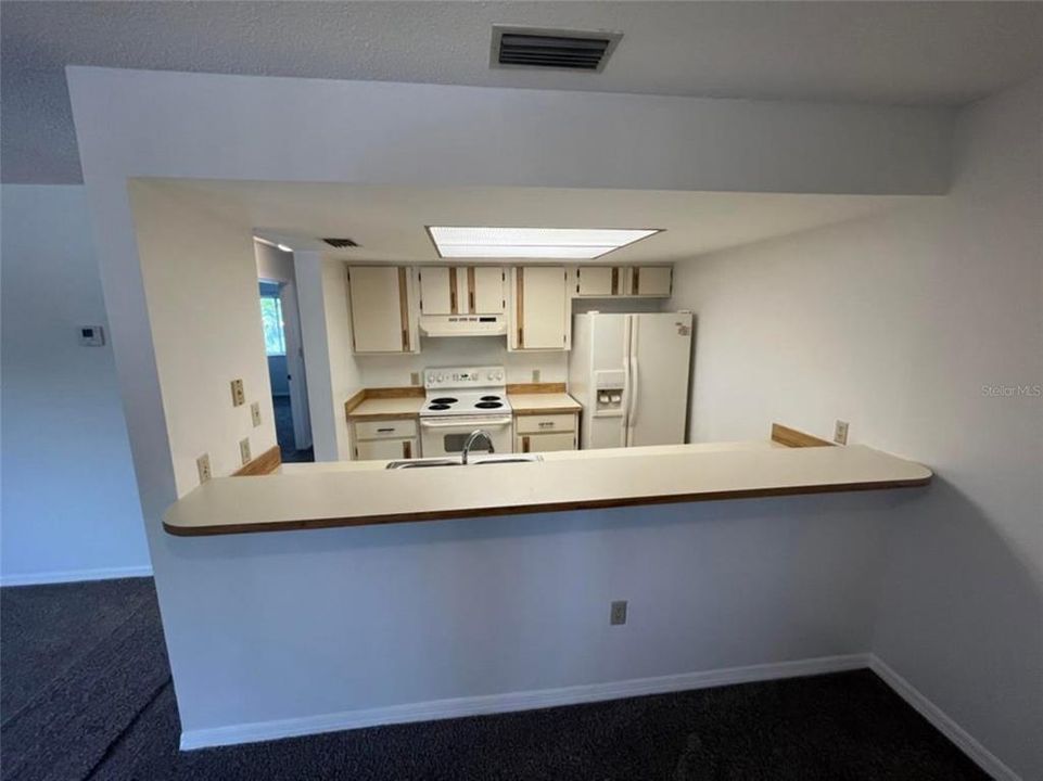 For Sale: $157,900 (2 beds, 2 baths, 900 Square Feet)