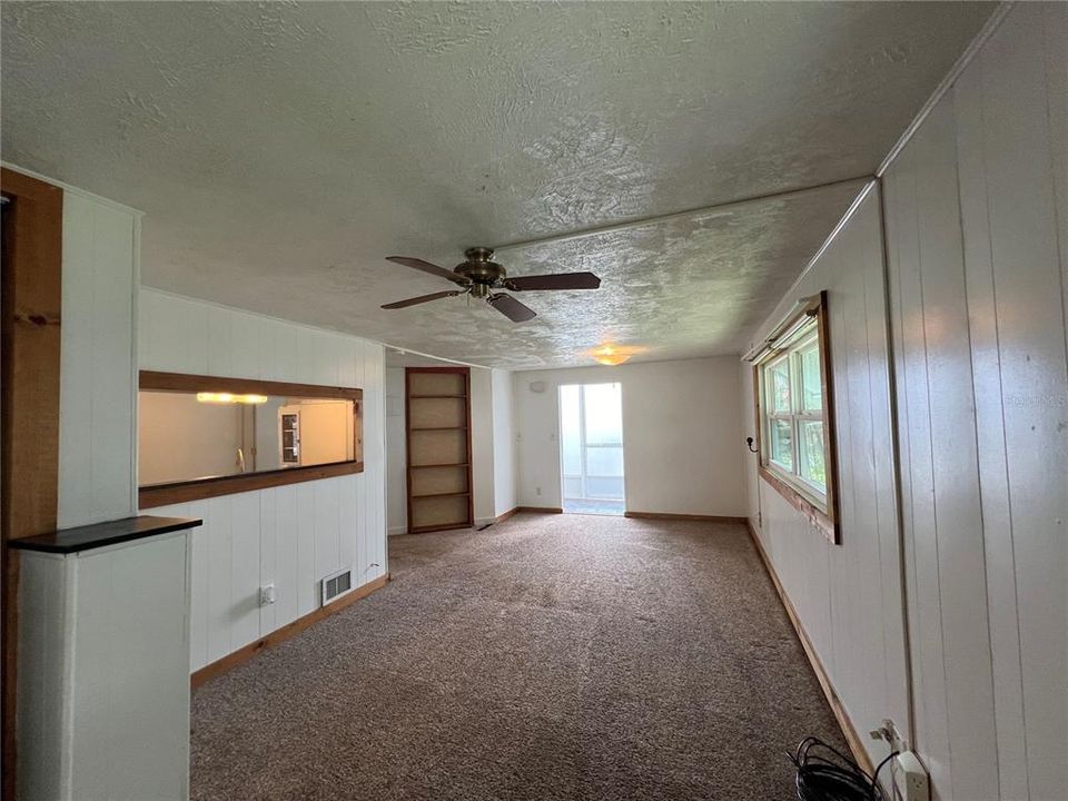 For Sale: $75,000 (2 beds, 1 baths, 757 Square Feet)