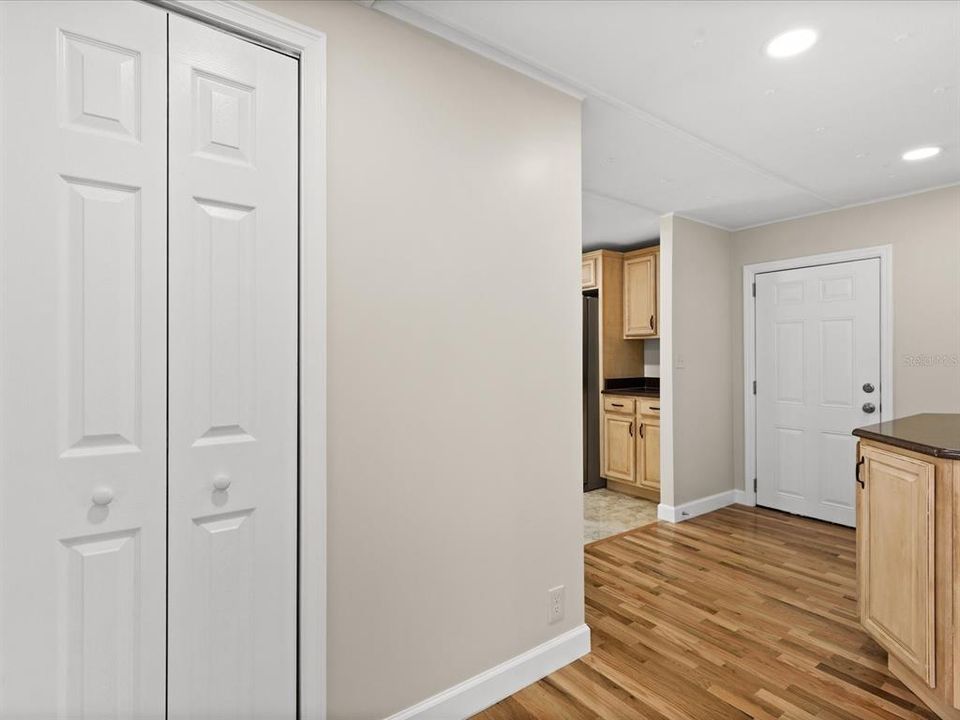 For Sale: $475,000 (3 beds, 2 baths, 1872 Square Feet)