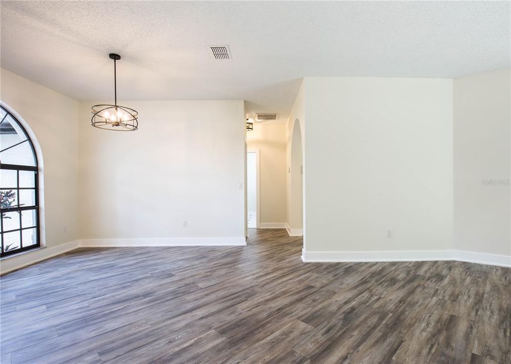 For Rent: $3,500 (3 beds, 2 baths, 2328 Square Feet)