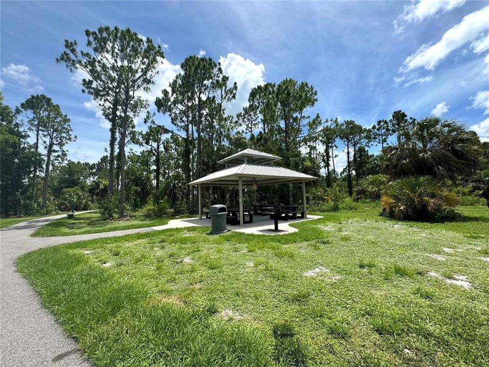 En Venta: $48,000 (0.23 acres)