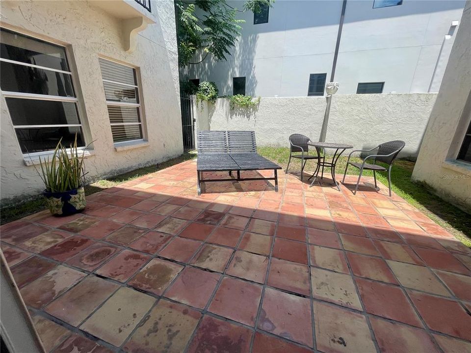 Active With Contract: $5,500 (3 beds, 2 baths, 2444 Square Feet)