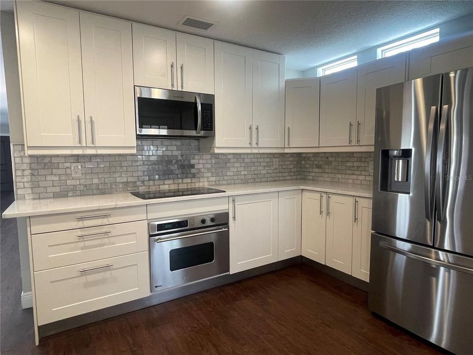 For Rent: $5,500 (3 beds, 2 baths, 2444 Square Feet)