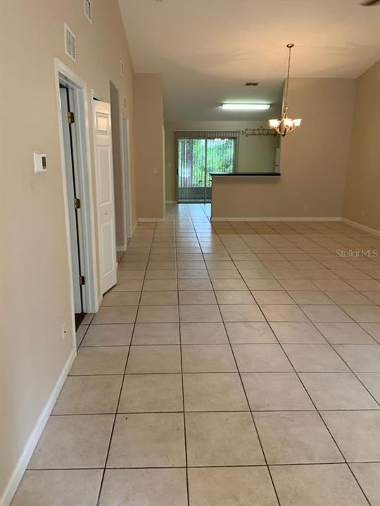 For Rent: $1,750 (3 beds, 2 baths, 1263 Square Feet)