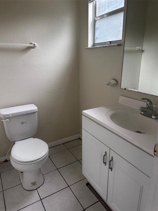 For Sale: $160,000 (2 beds, 1 baths, 996 Square Feet)